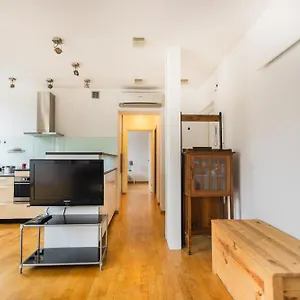 Spacious Flat In The Old Town. Apartament